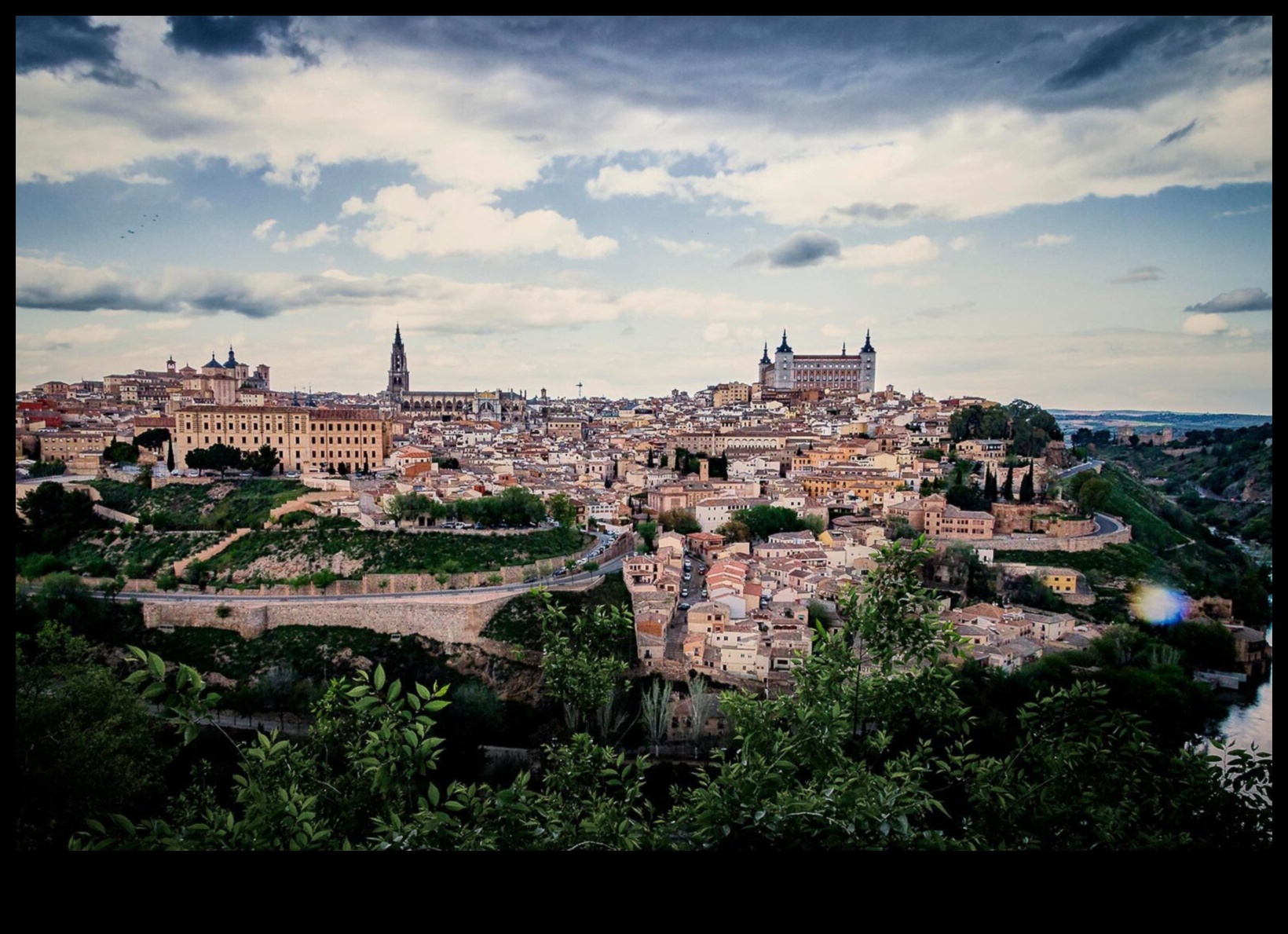 Comori din Toledo: patrimoniul artistic al unui oraș spaniol